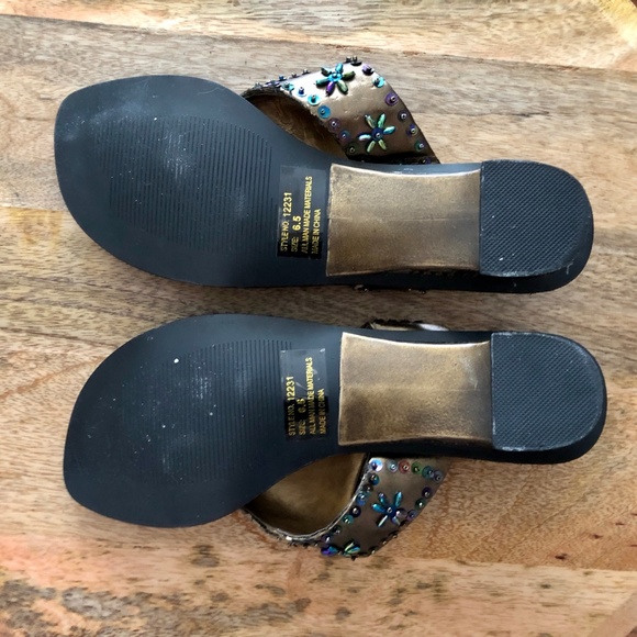 Vintage Bronze Decorative Sandals Size 6.5 - Picture 8 of 9